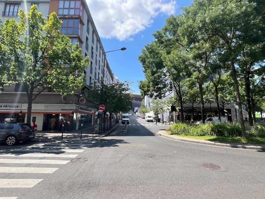 La Maison Rayofam, A 30 Min De Paris, A 5 Min Du Stade De France Saint-Denis  Bagian luar foto